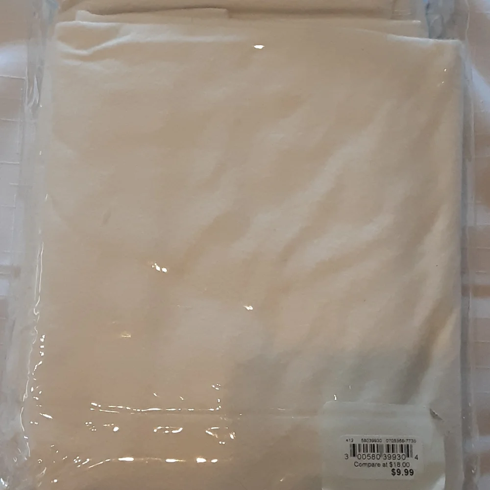 Twin size waterproof mattress protector